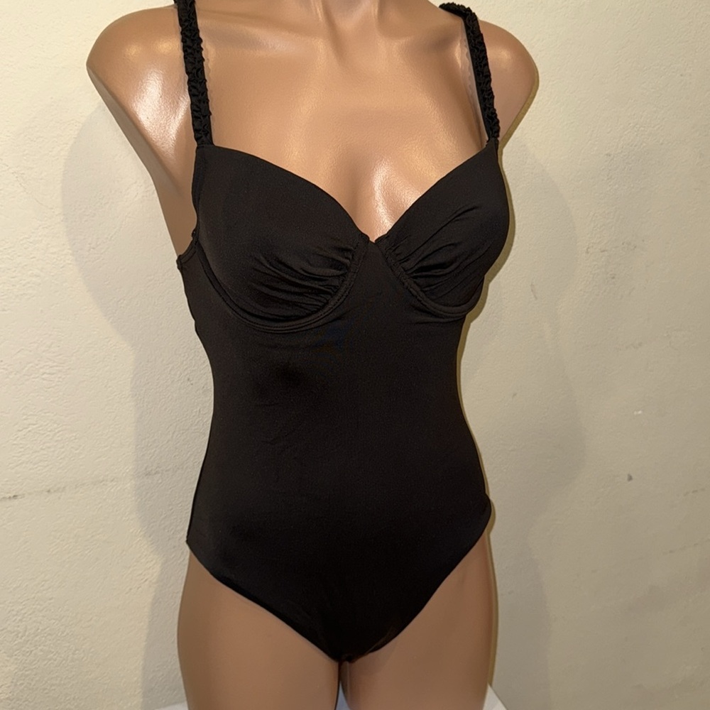 NWT Eco swim one piece swimsuit underwire size 8